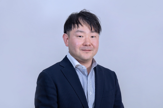 ディレクター 秋生 宗範