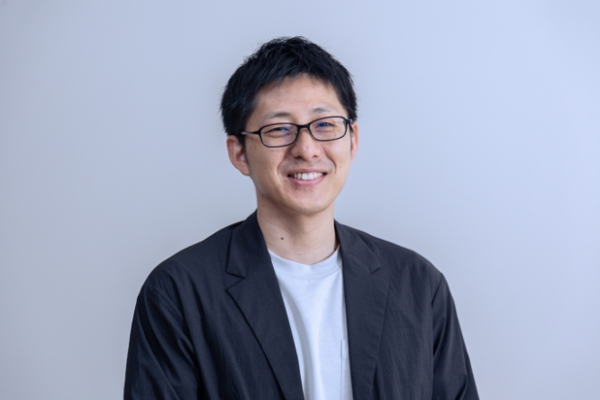 ディレクター 花岡 大輔